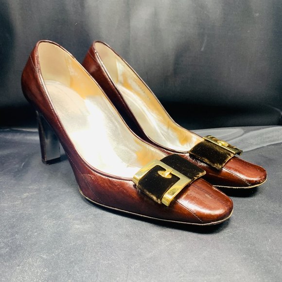 Dolce&Gabbana Dark Brown Eel Buckle Pumps - Picture 1 of 12